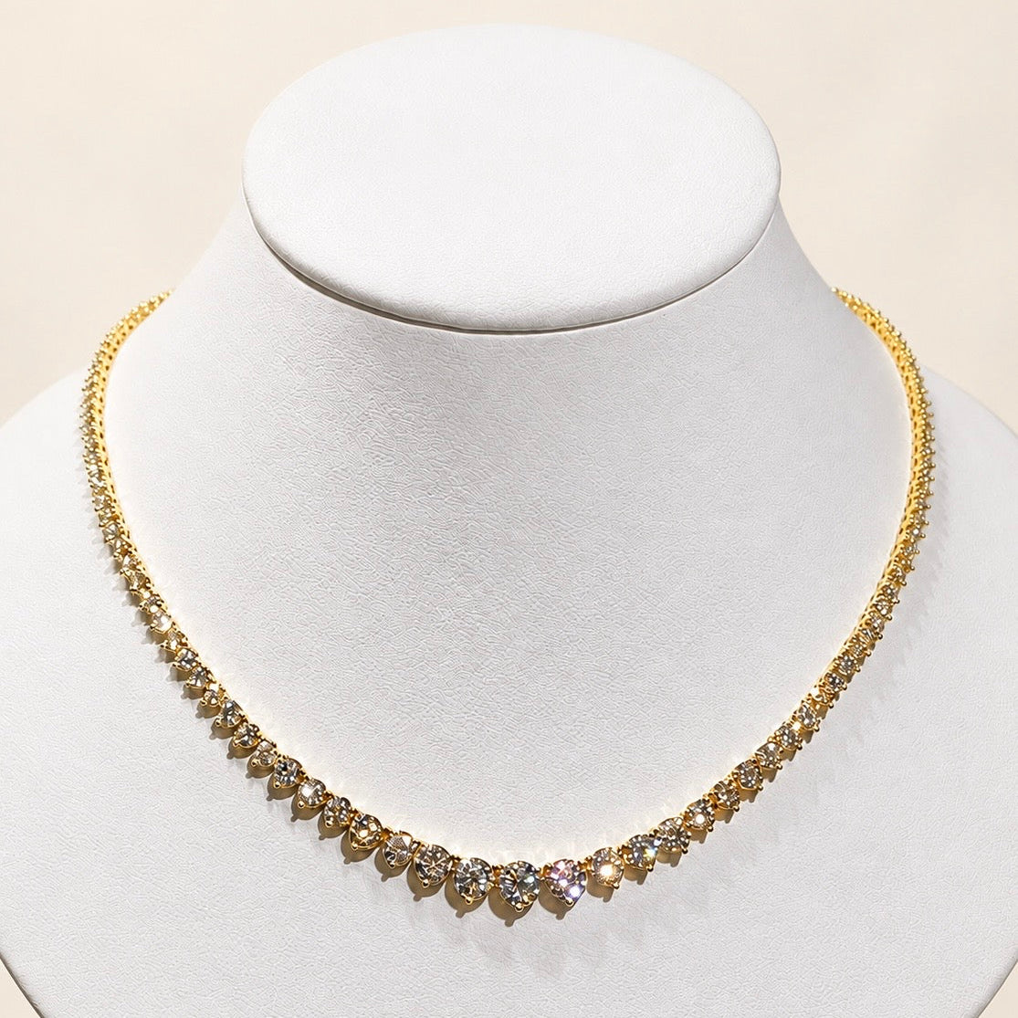 Futurae Diamonds | Graduated Tennis Necklace