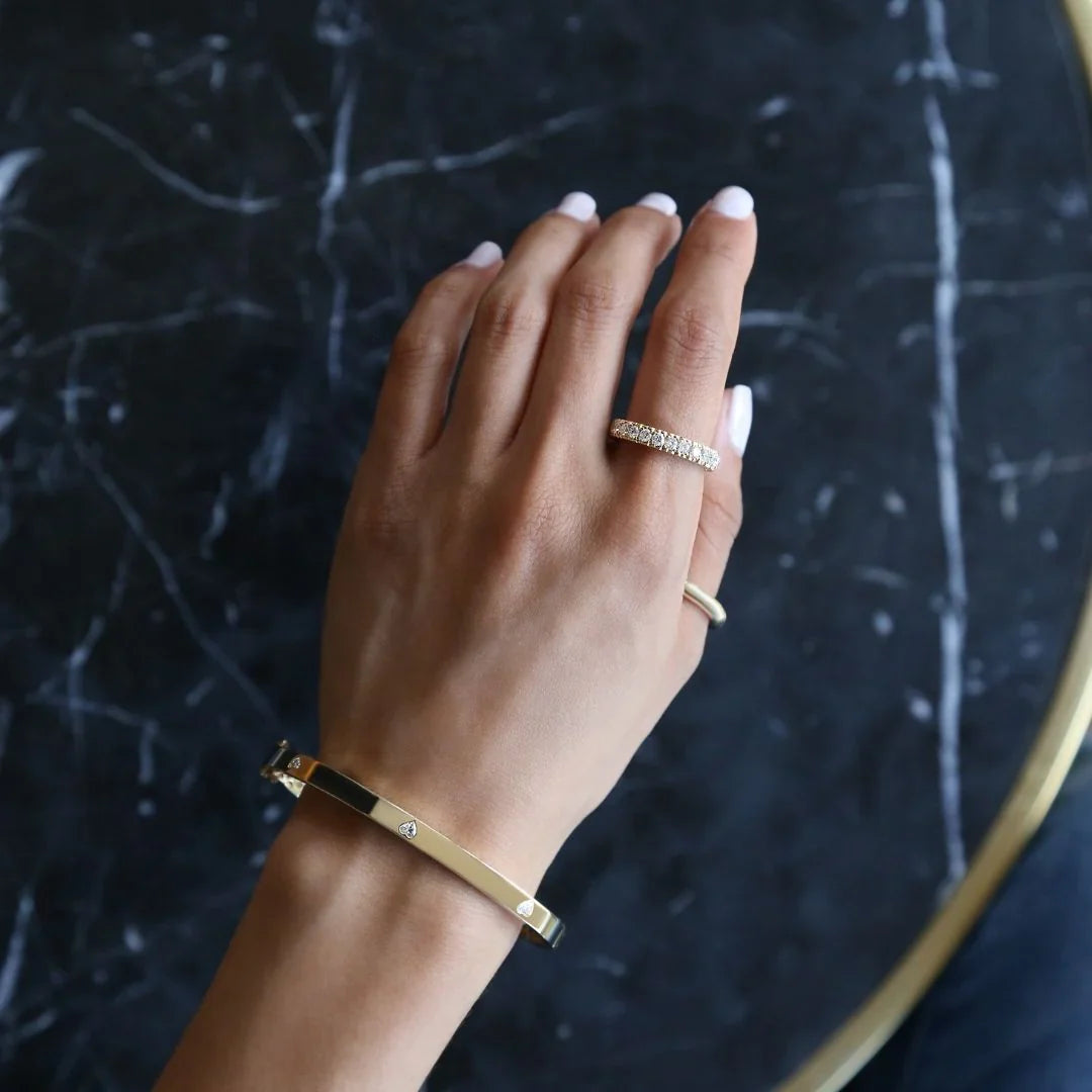 Dante Lab-Grown Diamond Heart Bangle