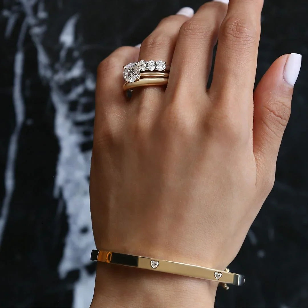 Dante Lab-Grown Diamond Heart Bangle