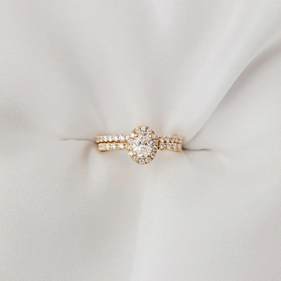 Paloma Lab-Grown Diamond Oval Halo Engagement Ring